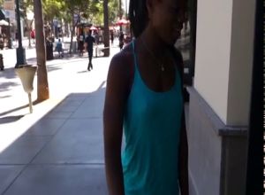 Темнокожая и белая лесбиянки